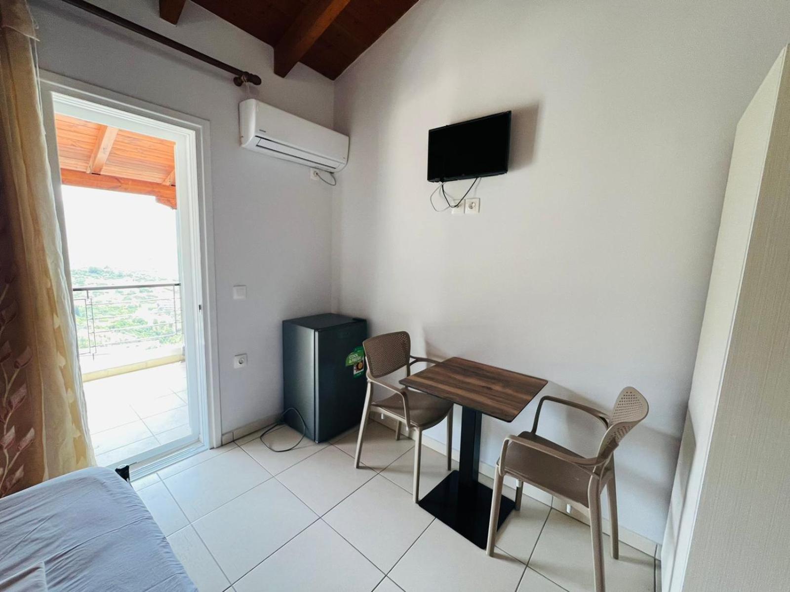Apartments Aneta'S House Himare Exterior photo
